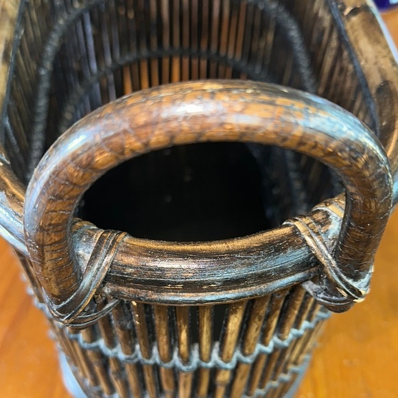 Farmhouse Rustic Brown Wicker Basket - Picture 11 of 11